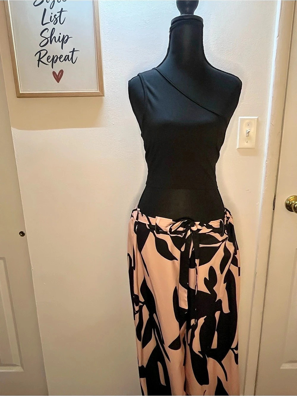 EMERY ROSE 0XL 2 Piece One Shoulder Top Wide Leg Pants Set